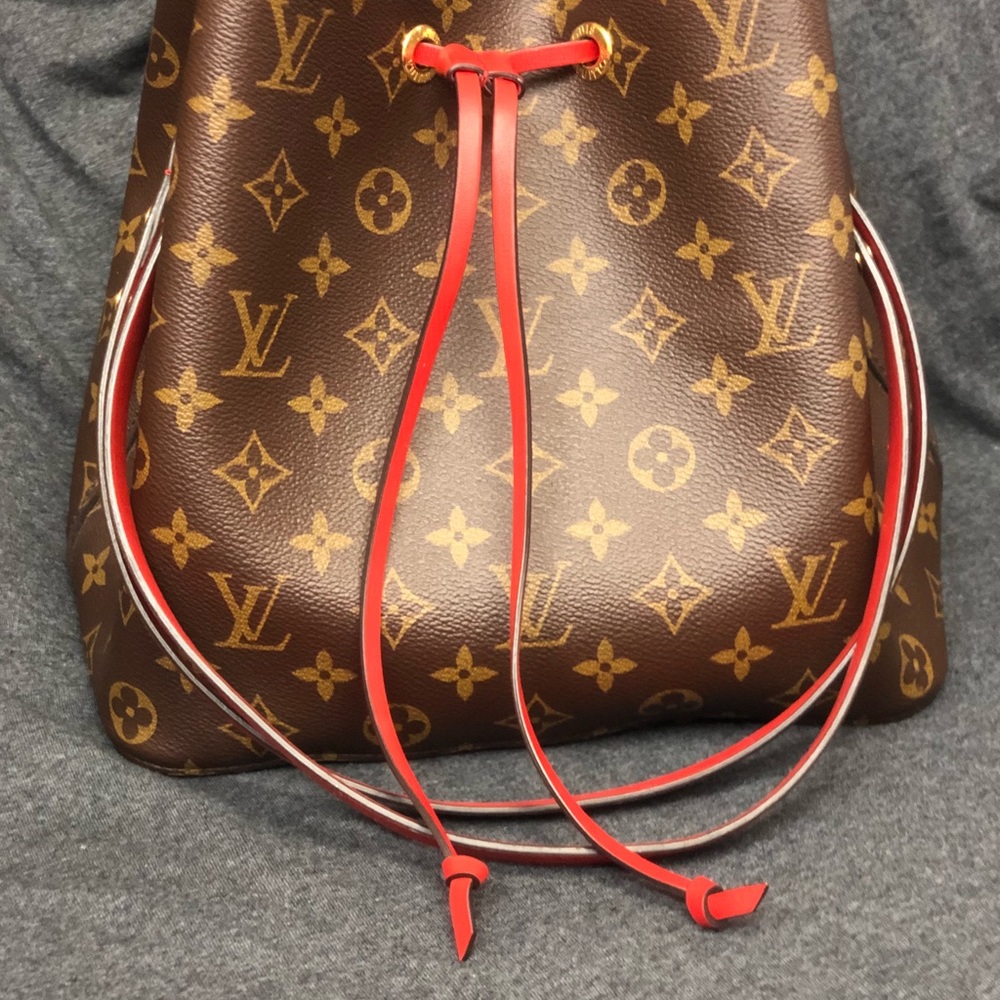 Louis Vuitton Neonoe.